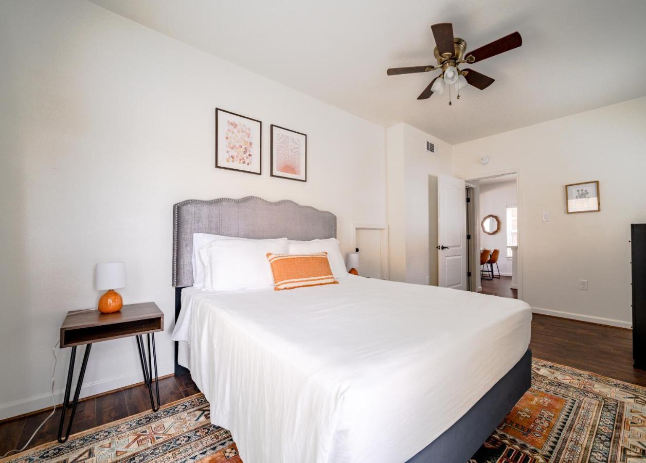 Unit 1 - Spacious & Renovated Apt Home In The City'S Action Houston Exterior foto